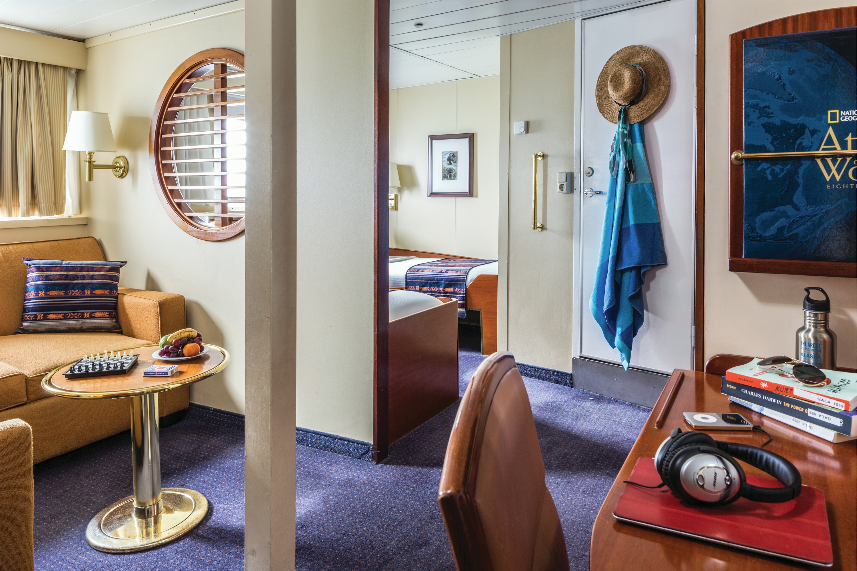 Lindblad Expeditions National Geographic Endeavour Accommodation Category 5 Twin.jpg